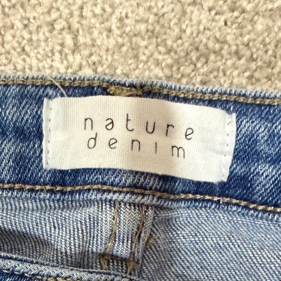 Stylish Blue Flare Jeans for Women - Picture 2 of 4